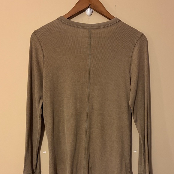 Aerie Khaki Long Sleeve Henley Top. Medium. 19ptp - Picture 7 of 7